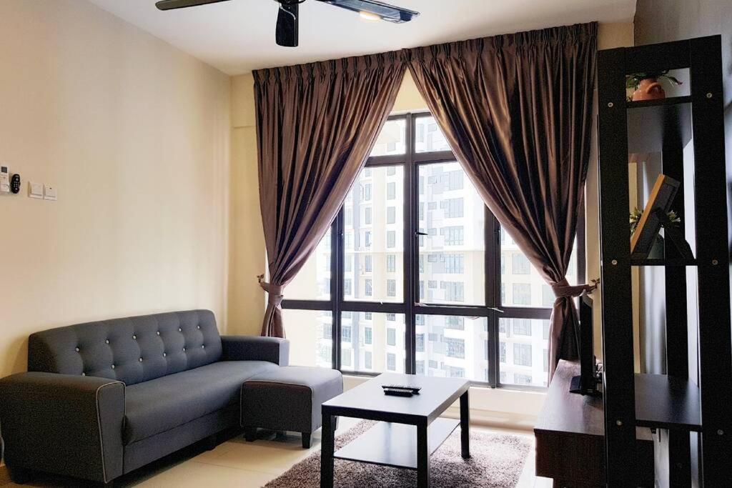 Apartamento Arc Austin Hills Residensi By Antlerzone Johor Bahru Exterior foto